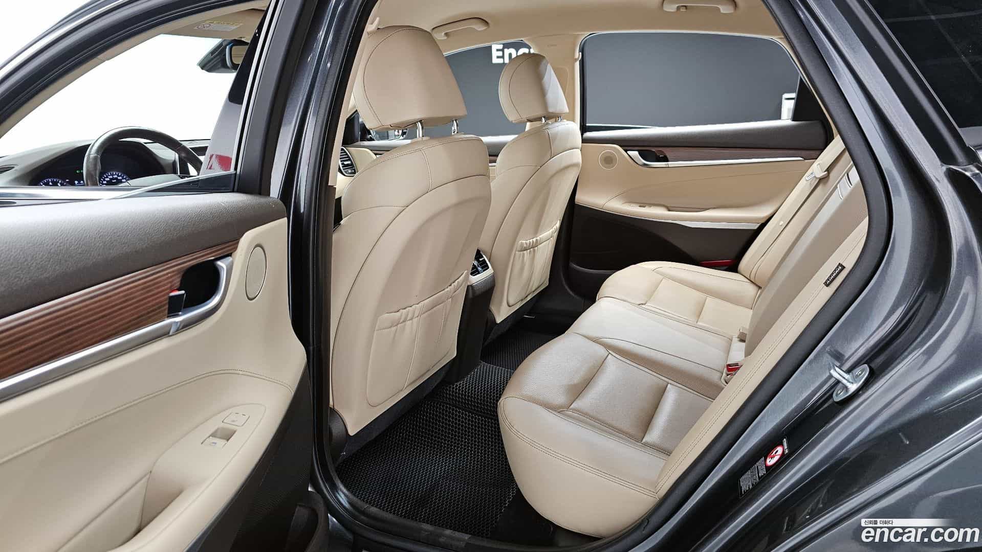 Grandeur Hyundai 2019.4-INNER-010
