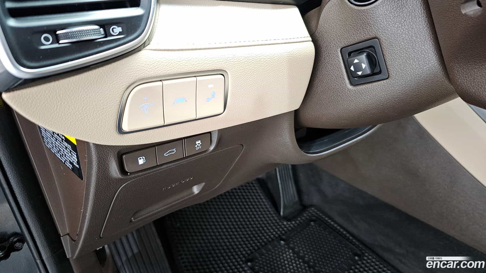 Grandeur Hyundai 2019.4-OPTION-018