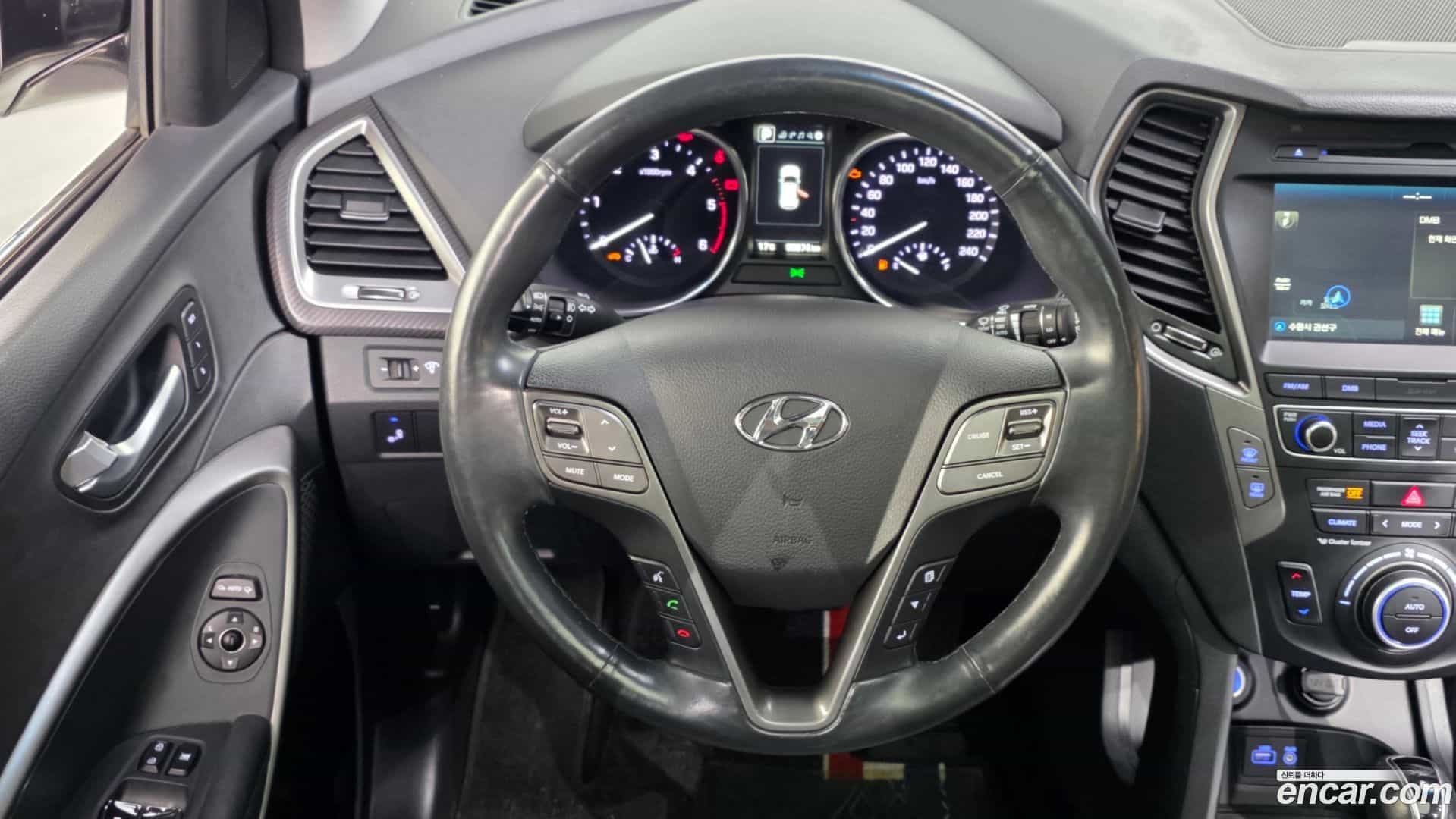 Santafe Hyundai 2017.6-OPTION-017