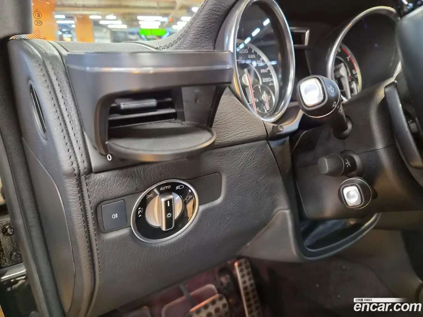 G-Class Mercedes-Benz 2012.11-INNER-009