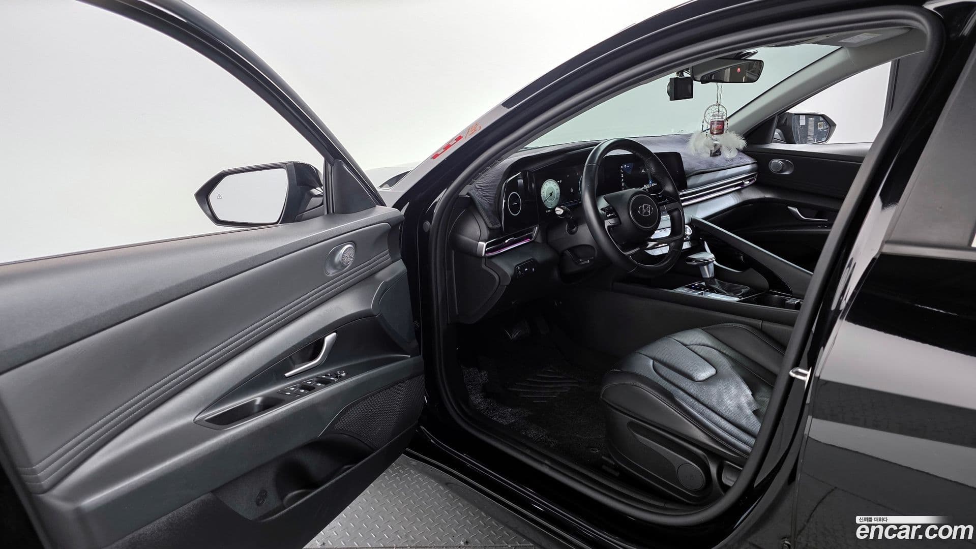 Main__Slider__Photo:AVANTE Hyundai 2020.10-10