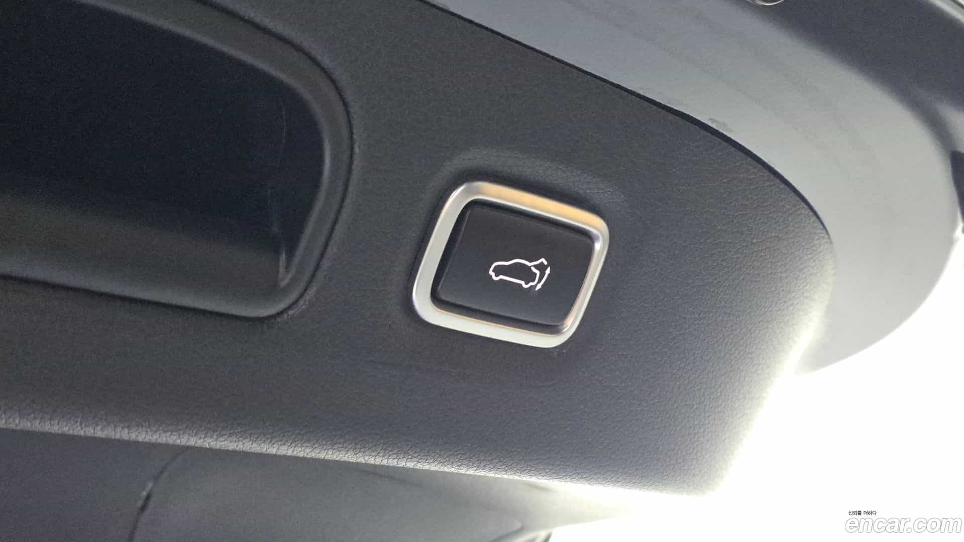 Stinger Kia 2019.10-OPTION-024