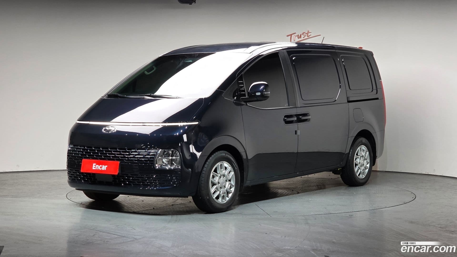 Main__Slider__Photo:Staria Hyundai 2024.0-0