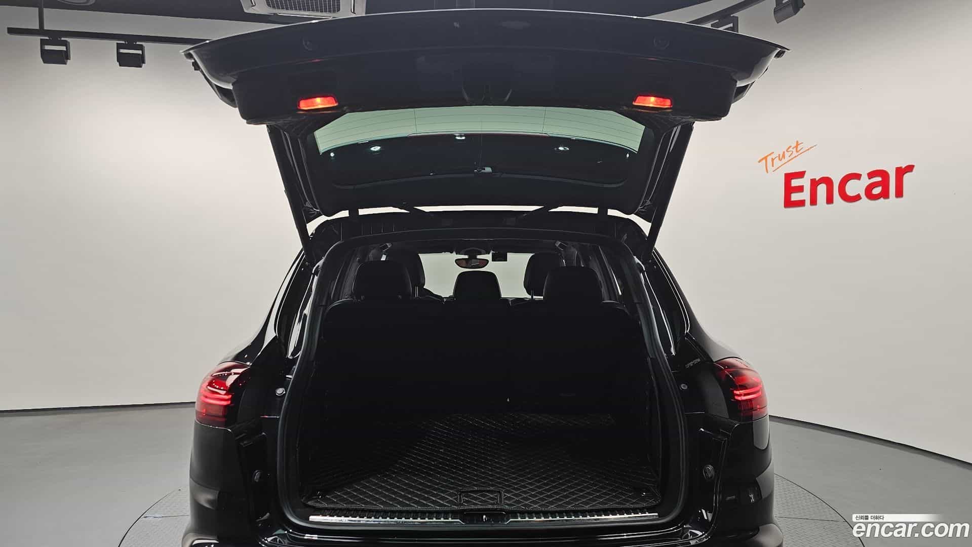 Cayenne Porsche 2015.2-OPTION-024