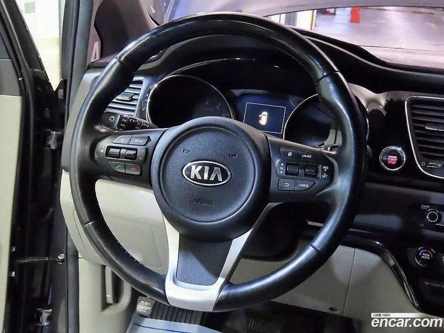 Canival Kia 2015.10-INNER-008