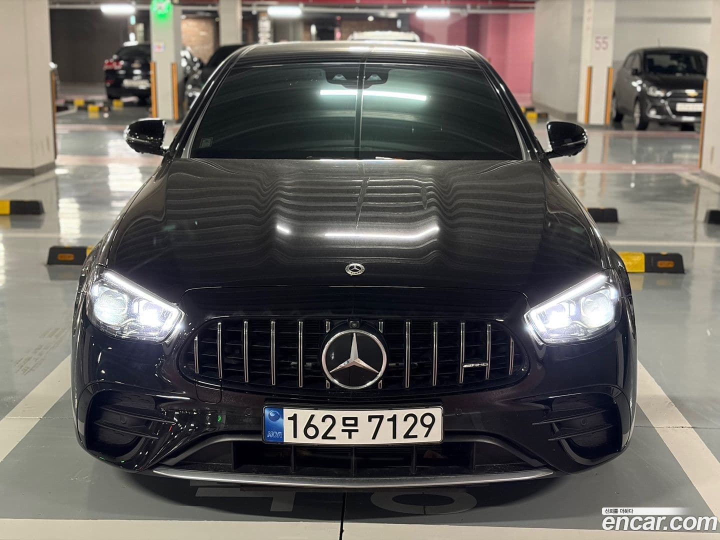 Main__Slider__Photo:E-Class Mercedes-Benz 2022.7-0