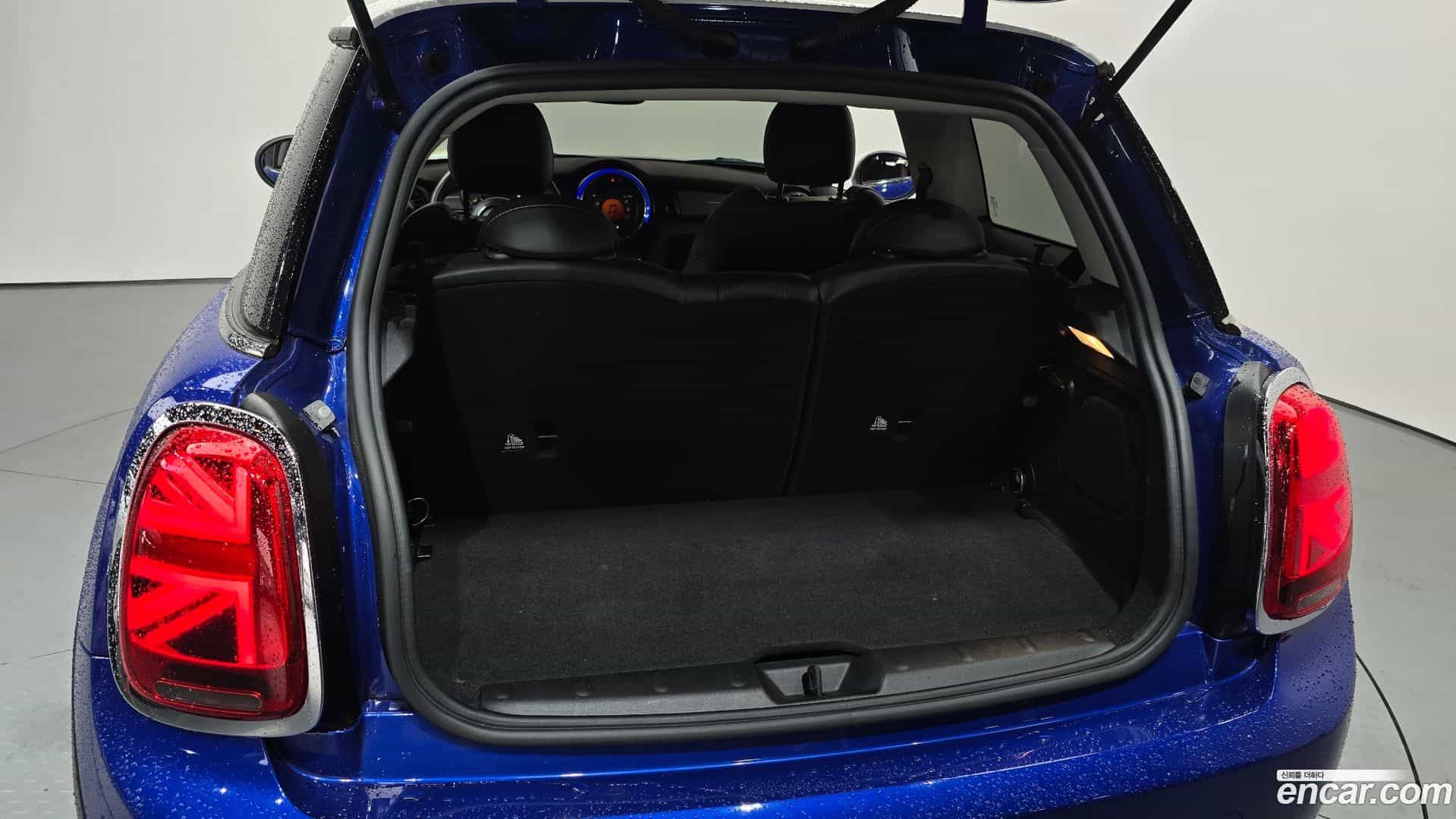 Cooper Mini 2021.3-OPTION-024
