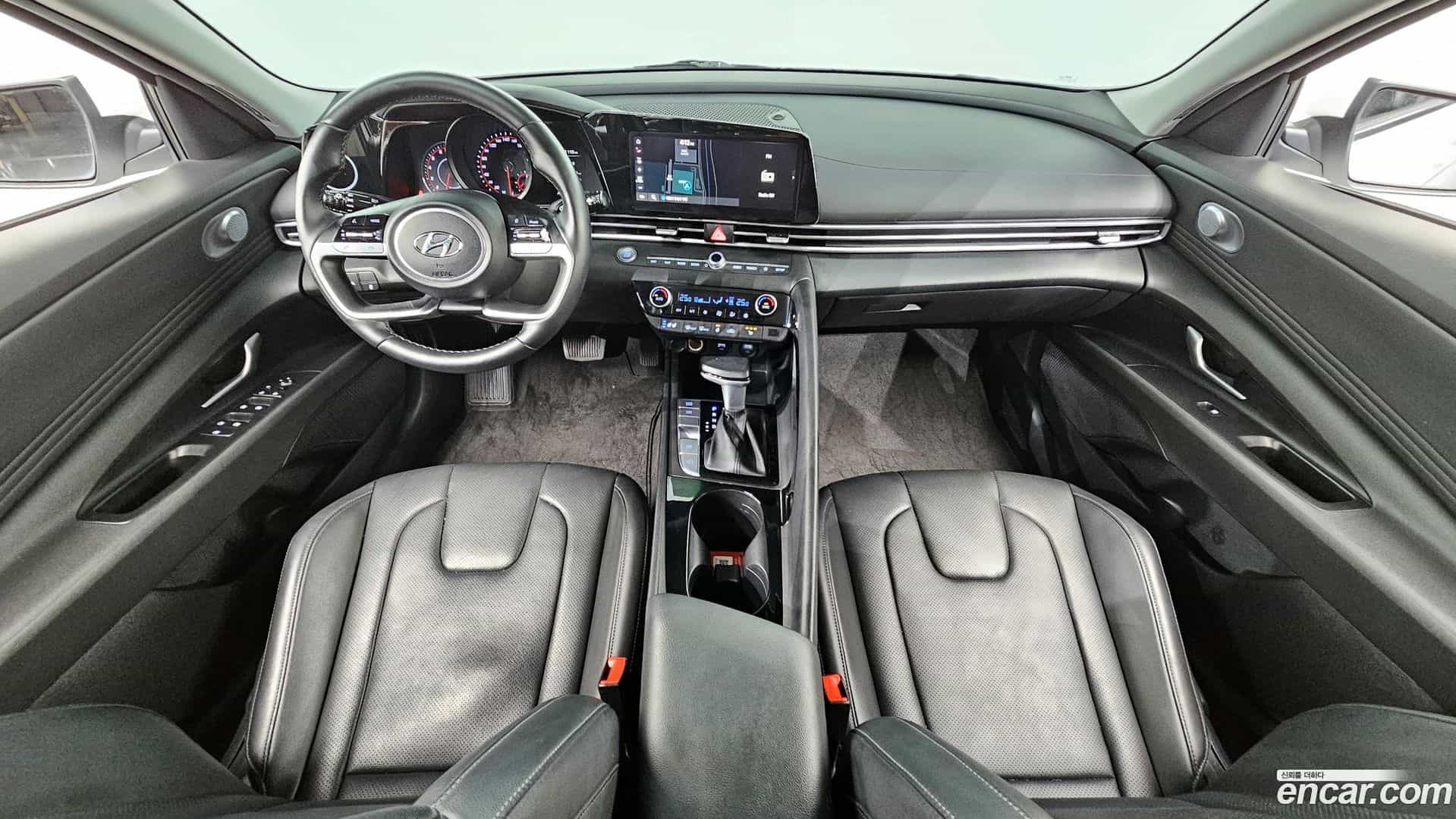 AVANTE Hyundai 2021.10-INNER-007