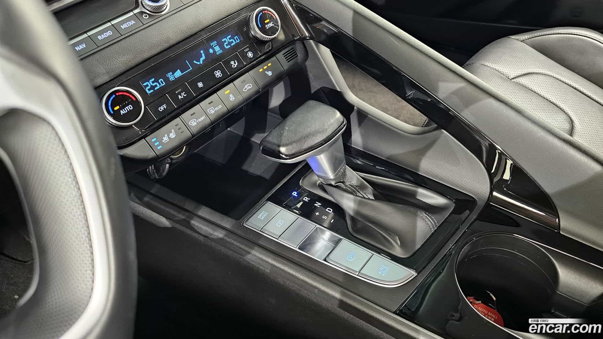AVANTE Hyundai 2021.10-INNER-009