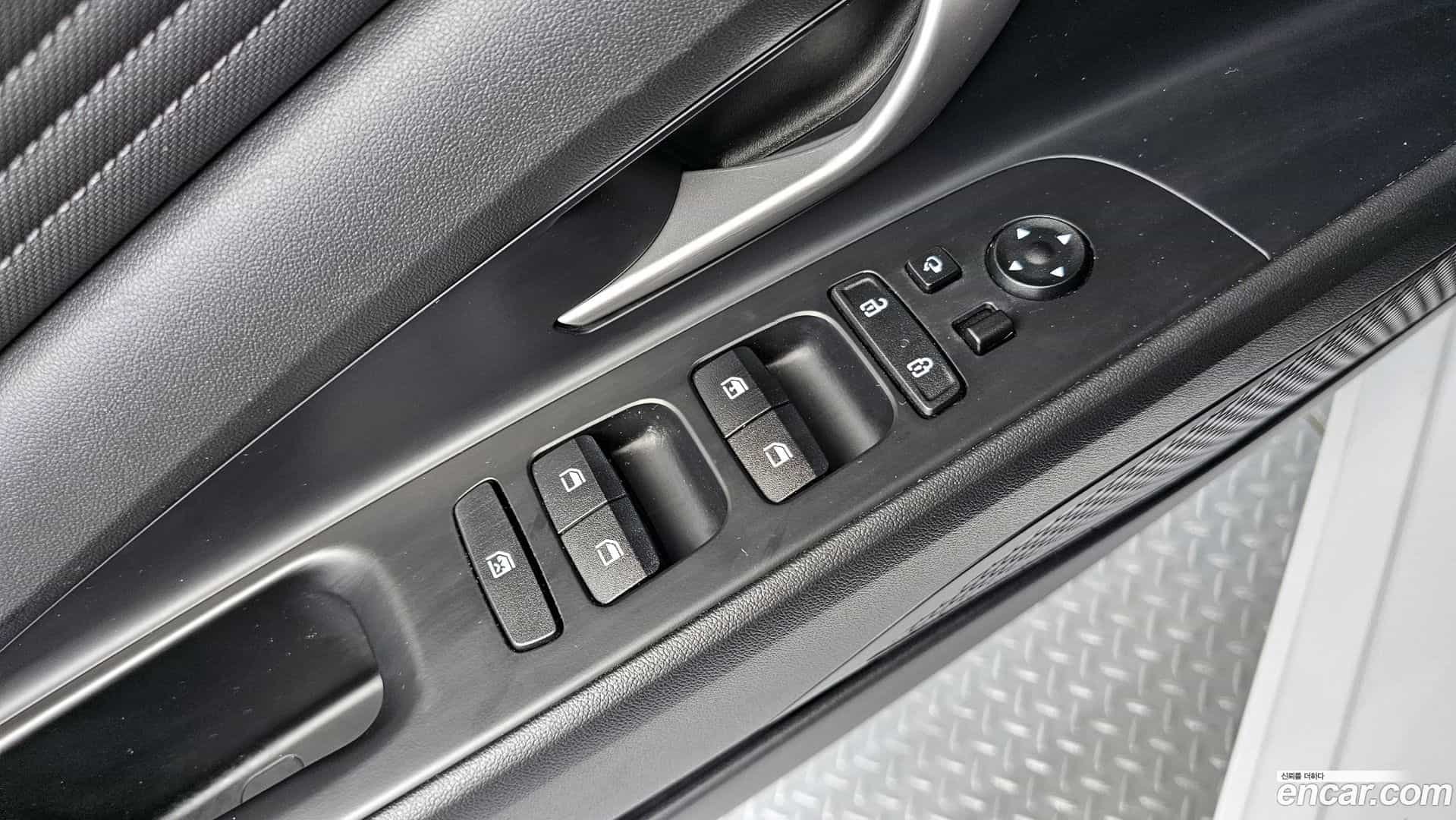 AVANTE Hyundai 2021.10-OPTION-018