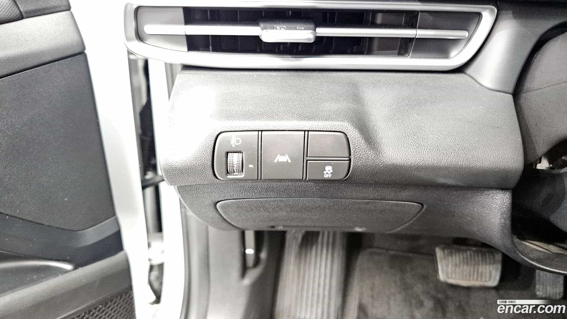 AVANTE Hyundai 2021.10-OPTION-019