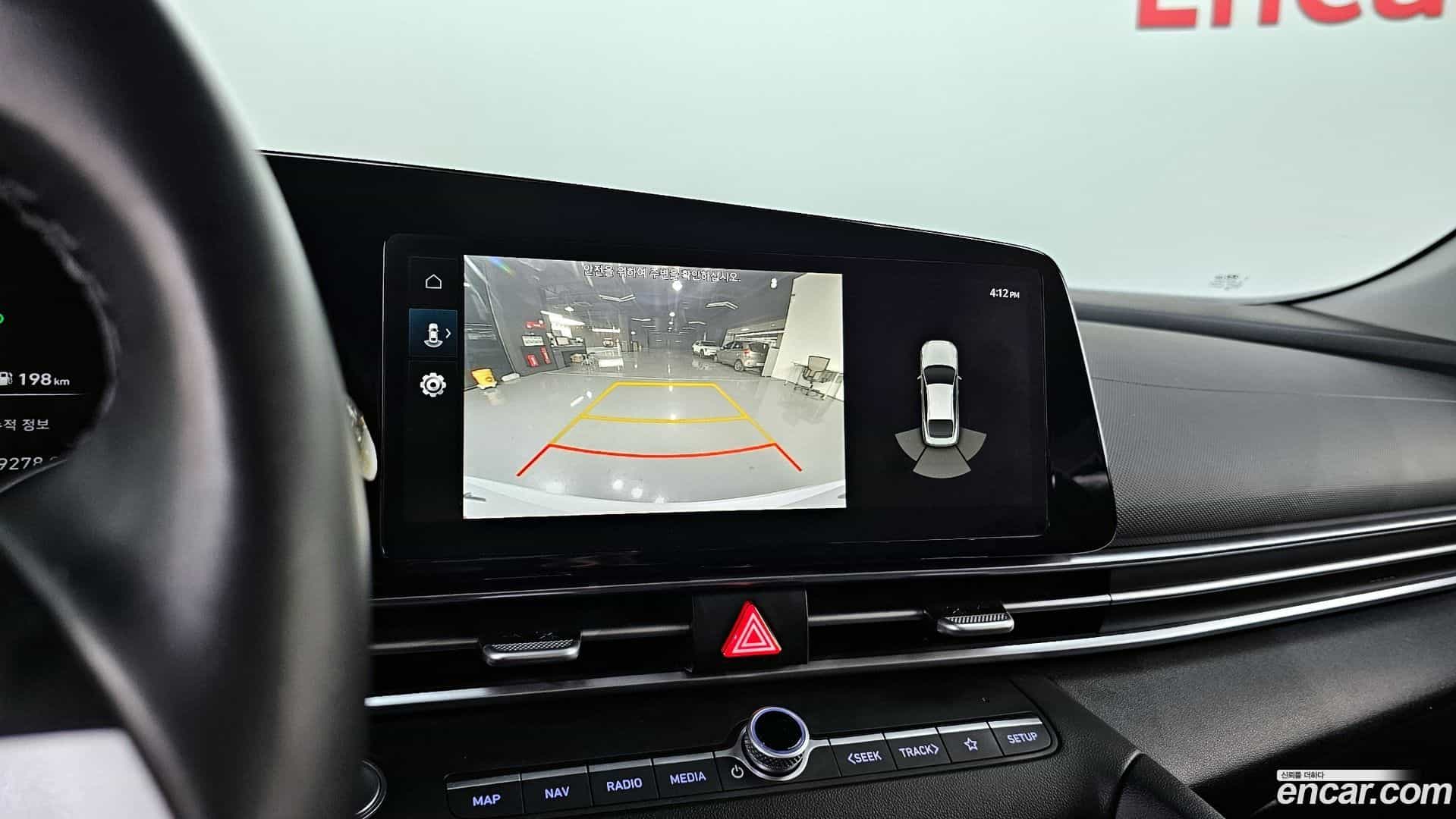 AVANTE Hyundai 2021.10-OPTION-023