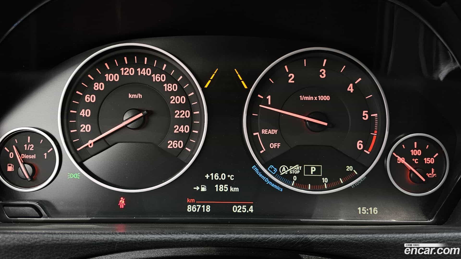 3-Series BMW 2017.10-INNER-008