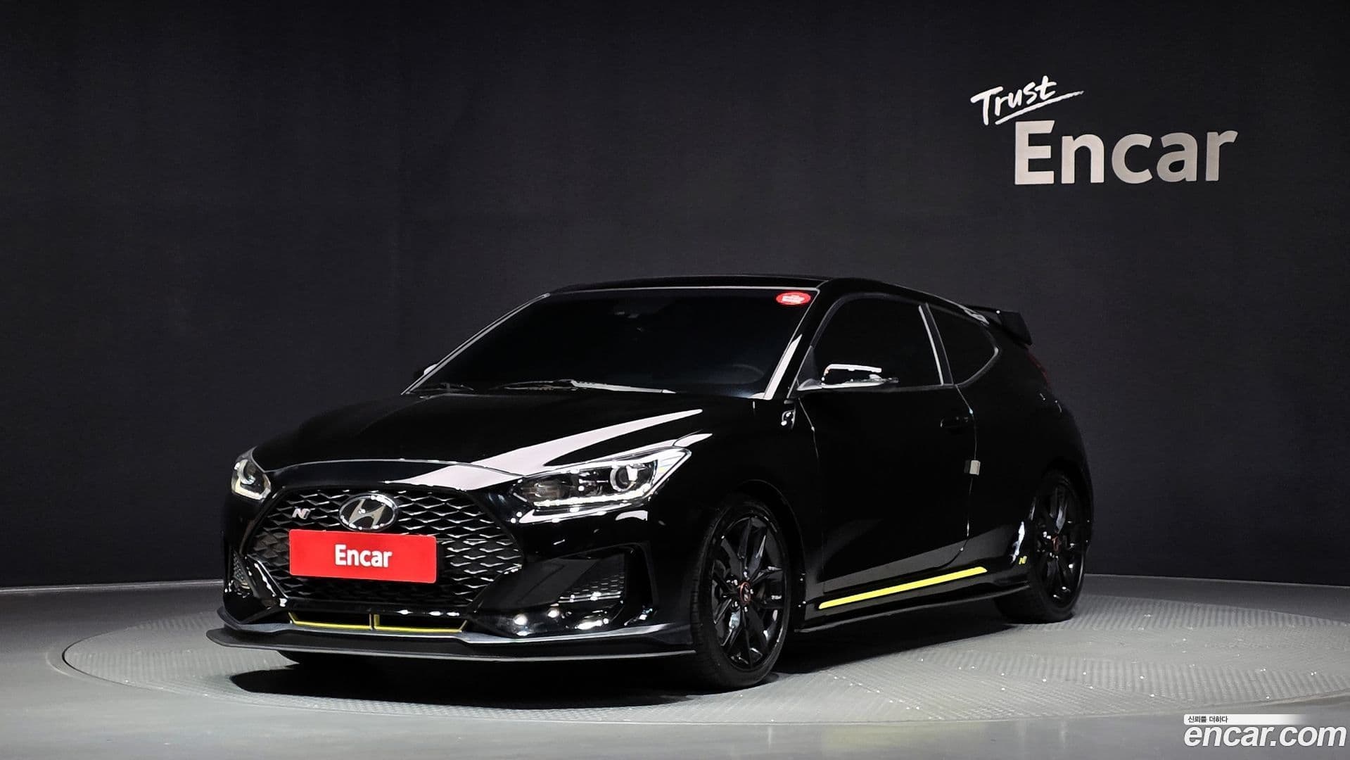 Main__Slider__Photo:Veloster Hyundai 2019.11-0
