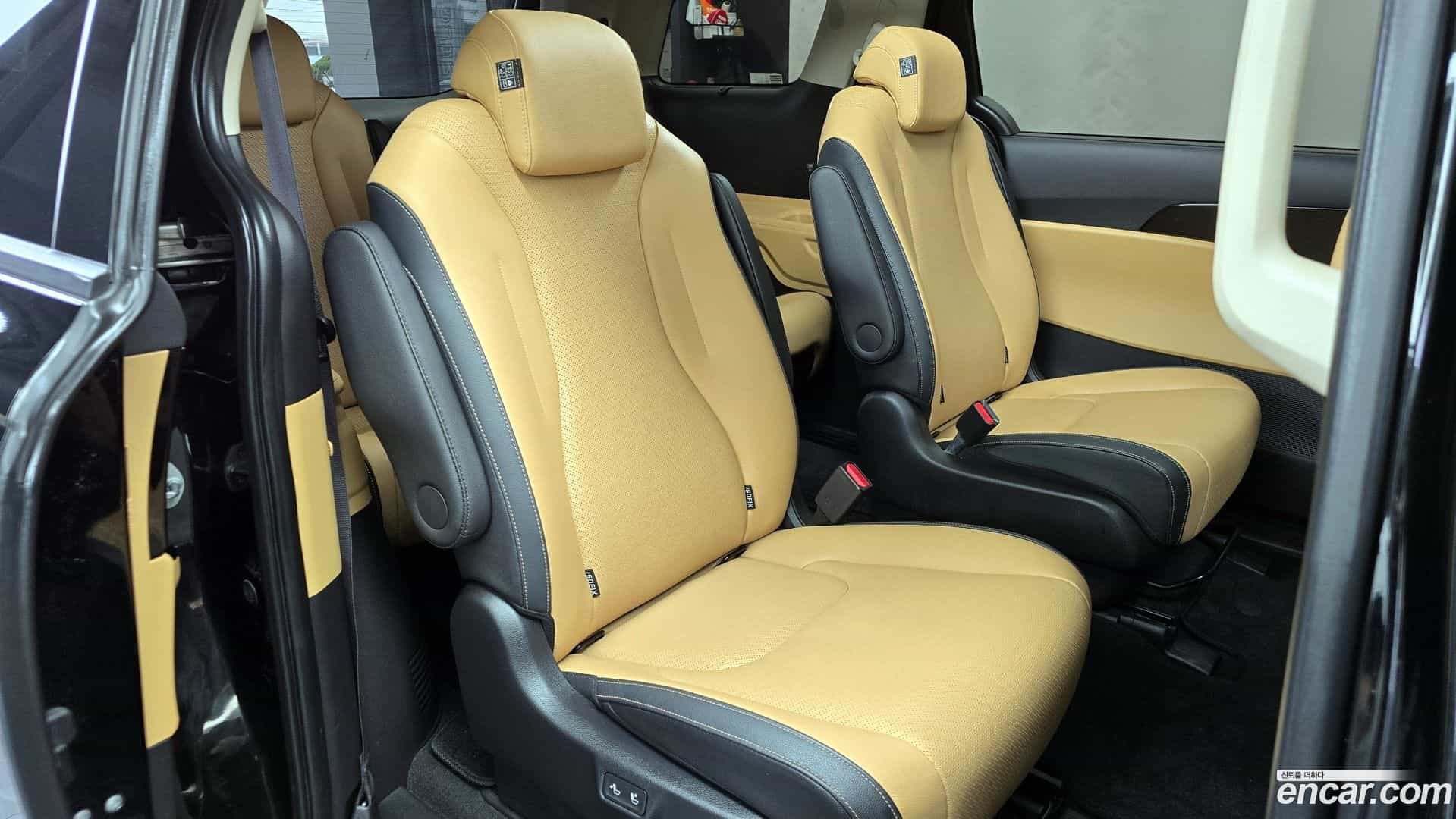 Canival Kia 2022.6-OPTION-016