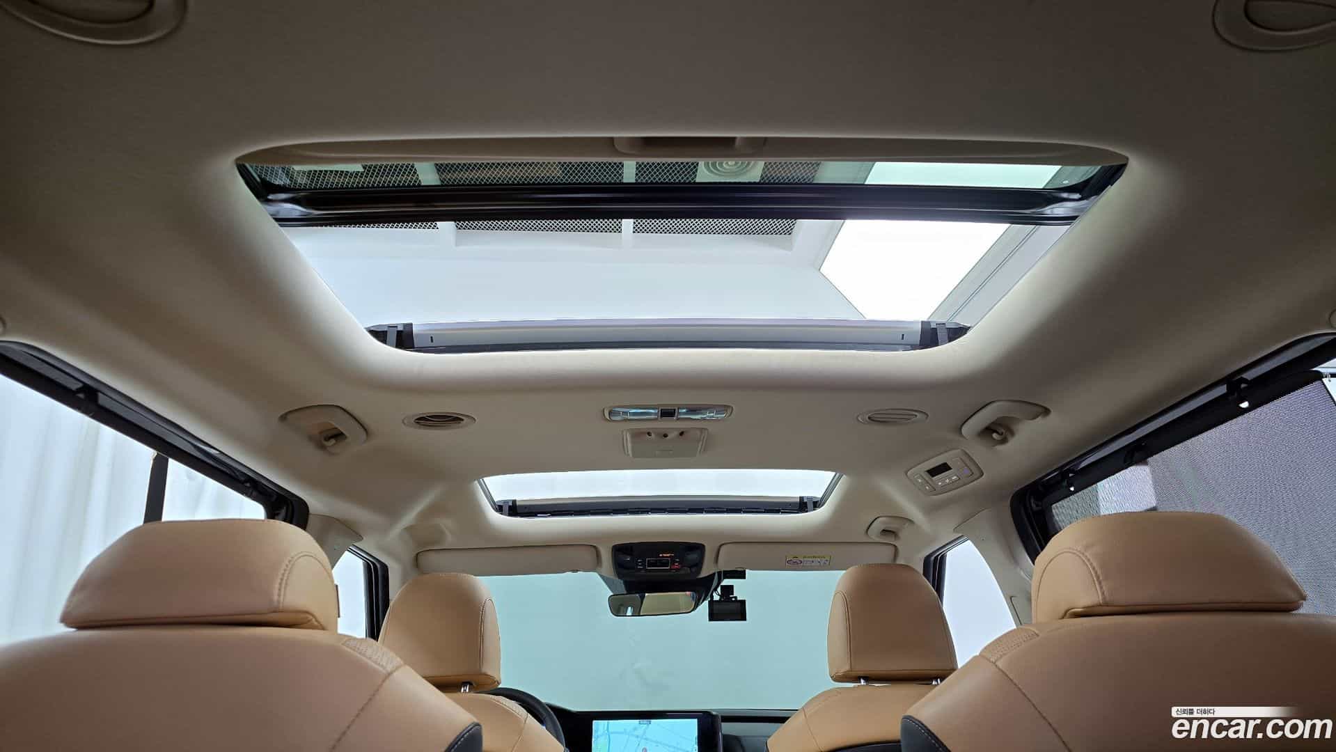 Canival Kia 2022.6-OPTION-021