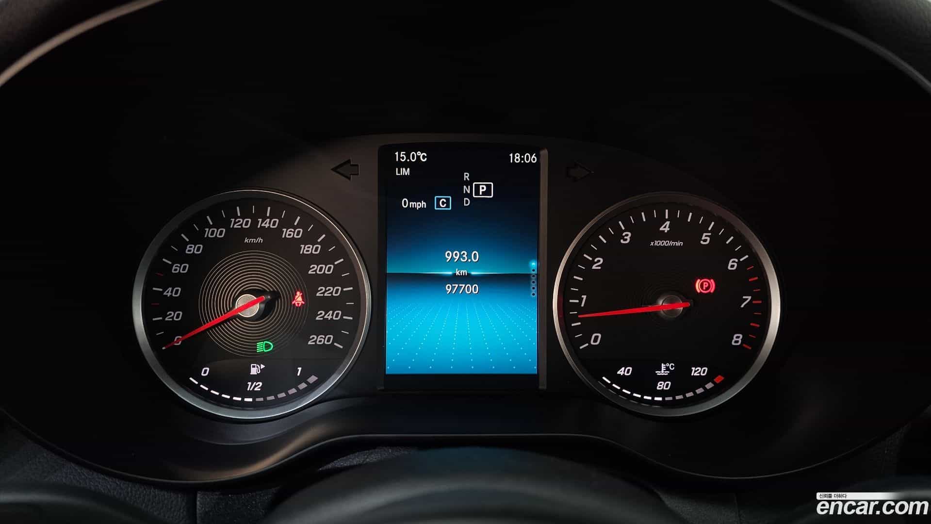 C-Class Mercedes-Benz 2019.11-INNER-008