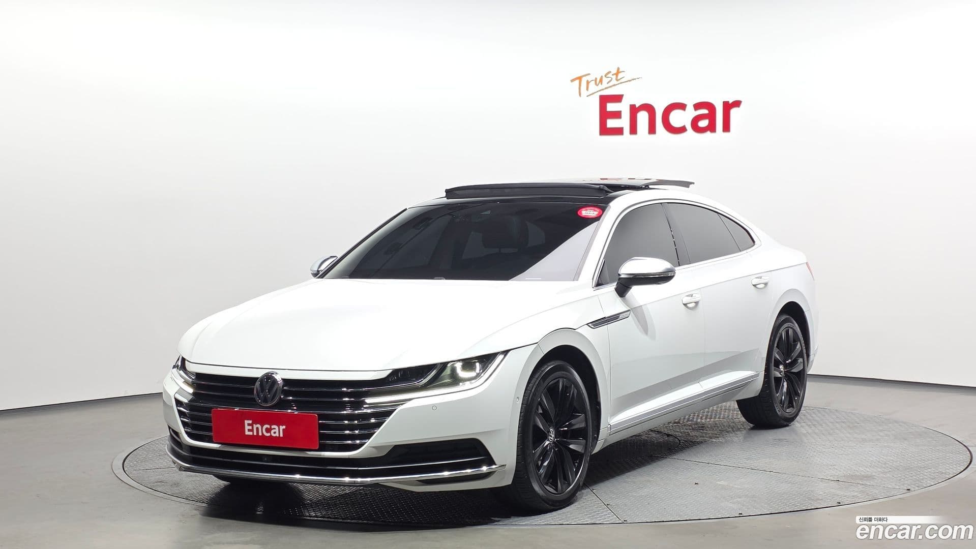 Main__Slider__Photo:Arteon Volkswagen 2019.6-0