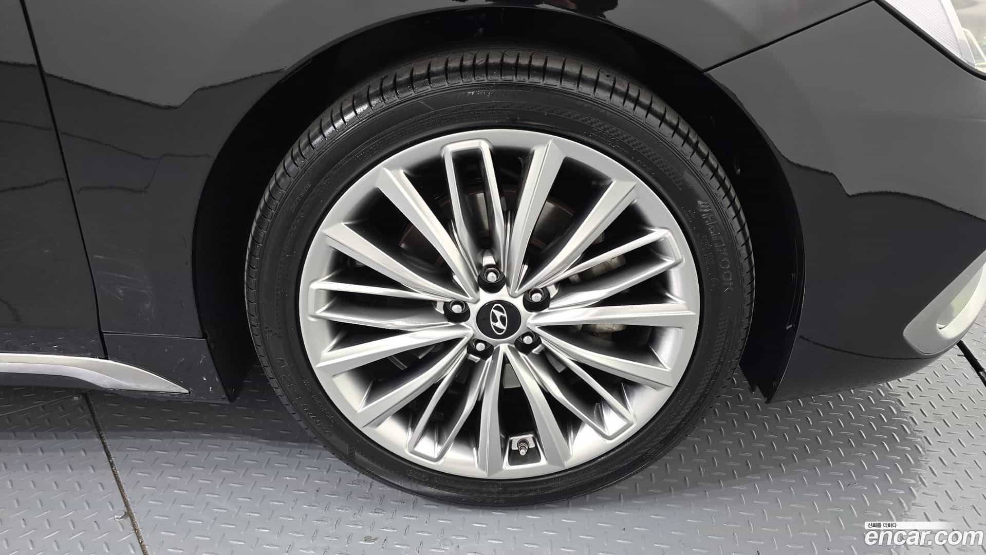 Grandeur Hyundai 2017.2-OUTER-005