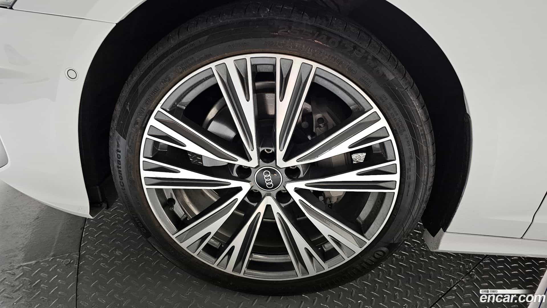 A6 Audi 2023.10-OUTER-005