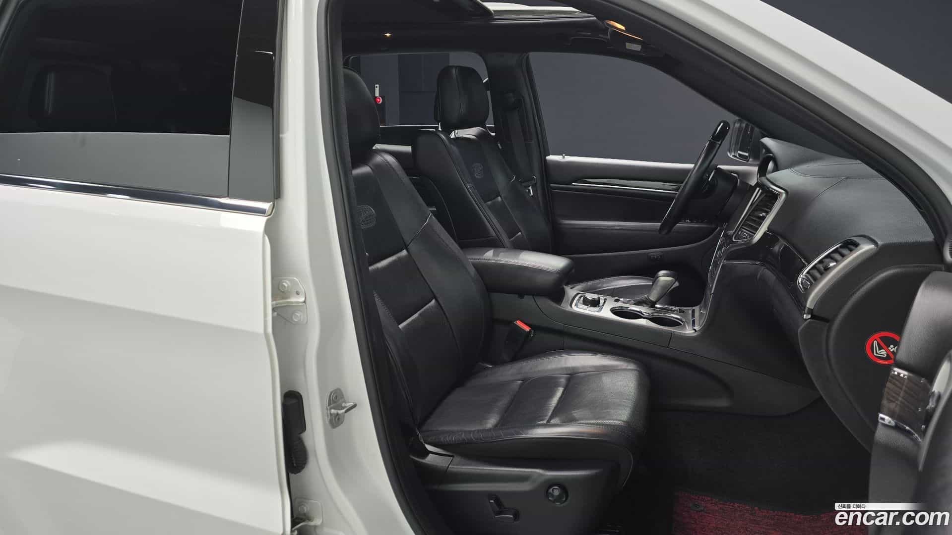 Cherokee Jeep 2018.11-INNER-010