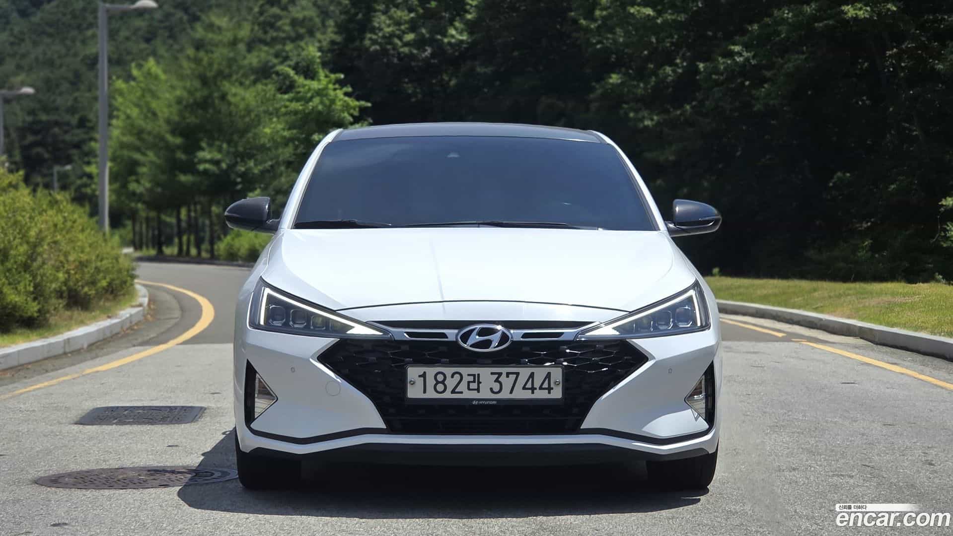 AVANTE Hyundai 2019.2-OUTER-004