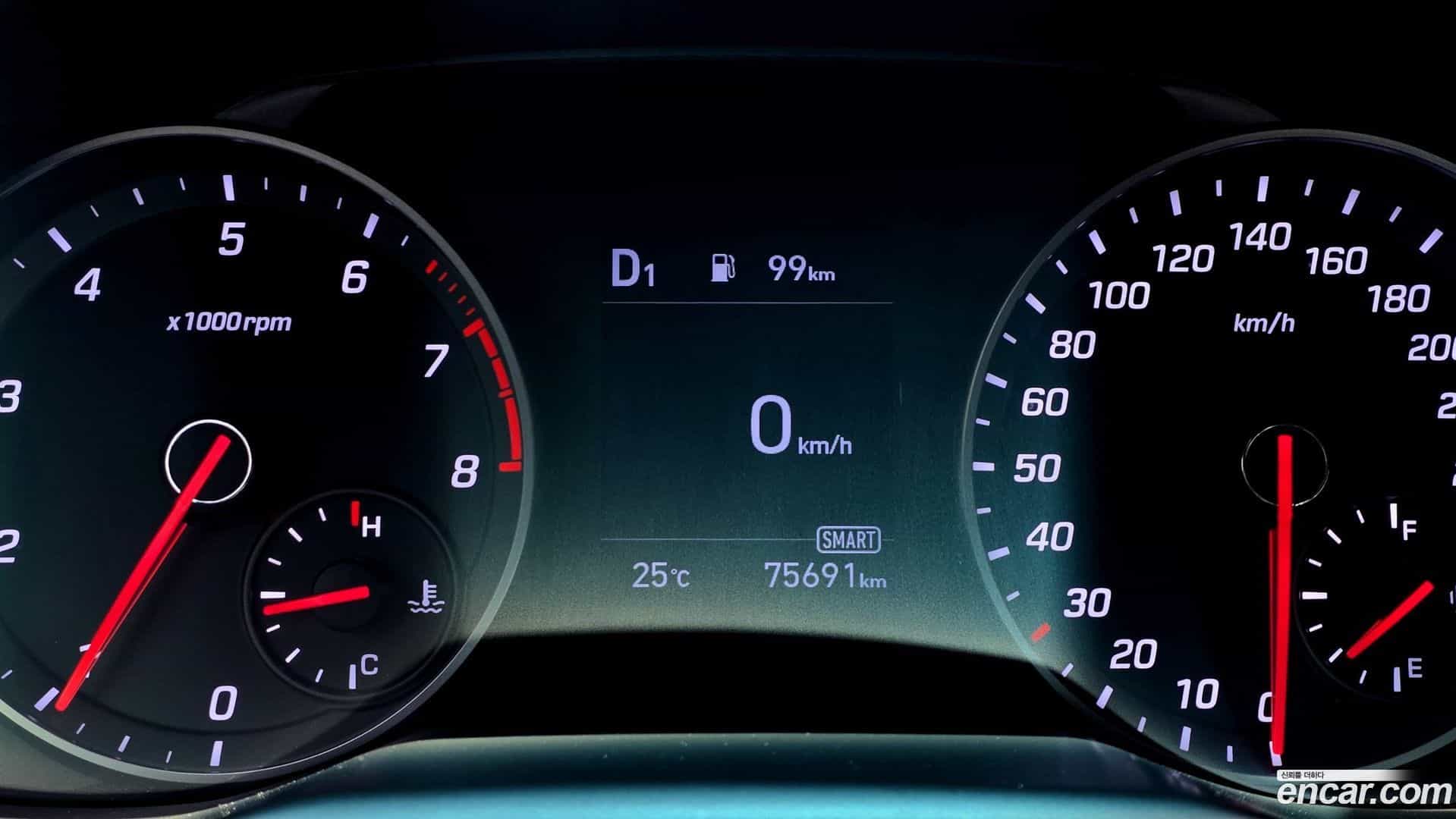 AVANTE Hyundai 2019.2-INNER-009
