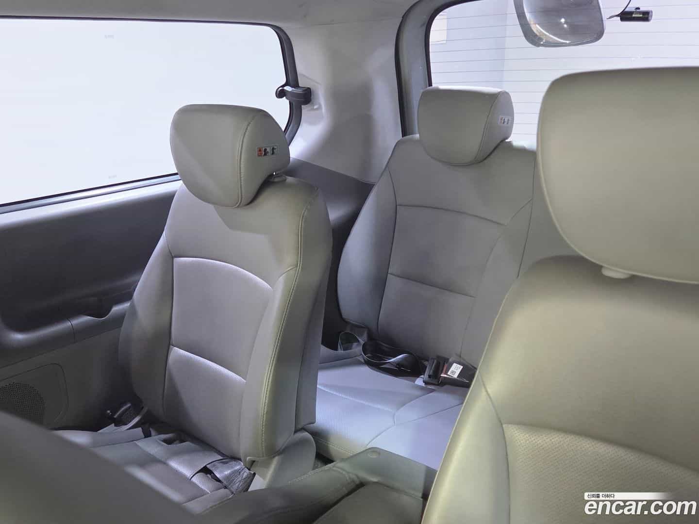 Starex Hyundai 2017.3-INNER-010