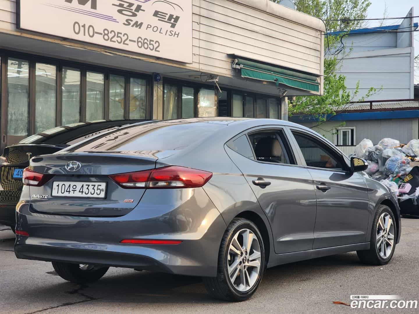 AVANTE Hyundai 2016.10-OUTER-002