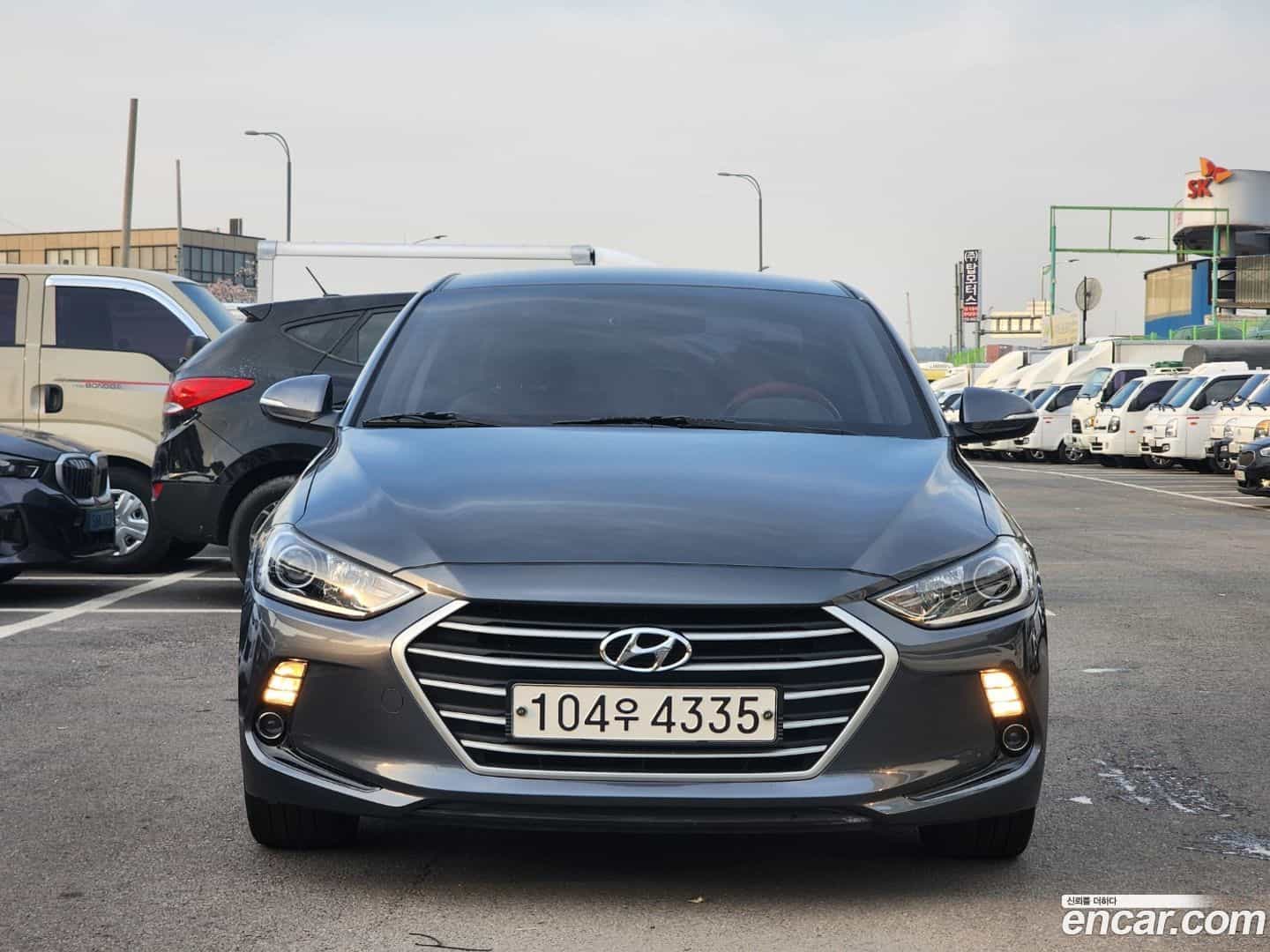 AVANTE Hyundai 2016.10-OUTER-003
