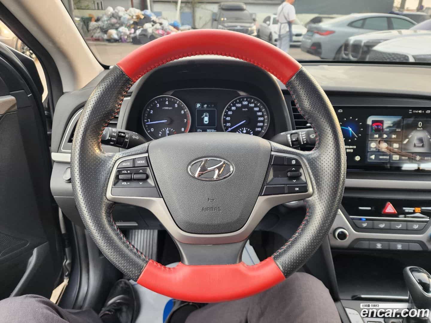 AVANTE Hyundai 2016.10-INNER-008