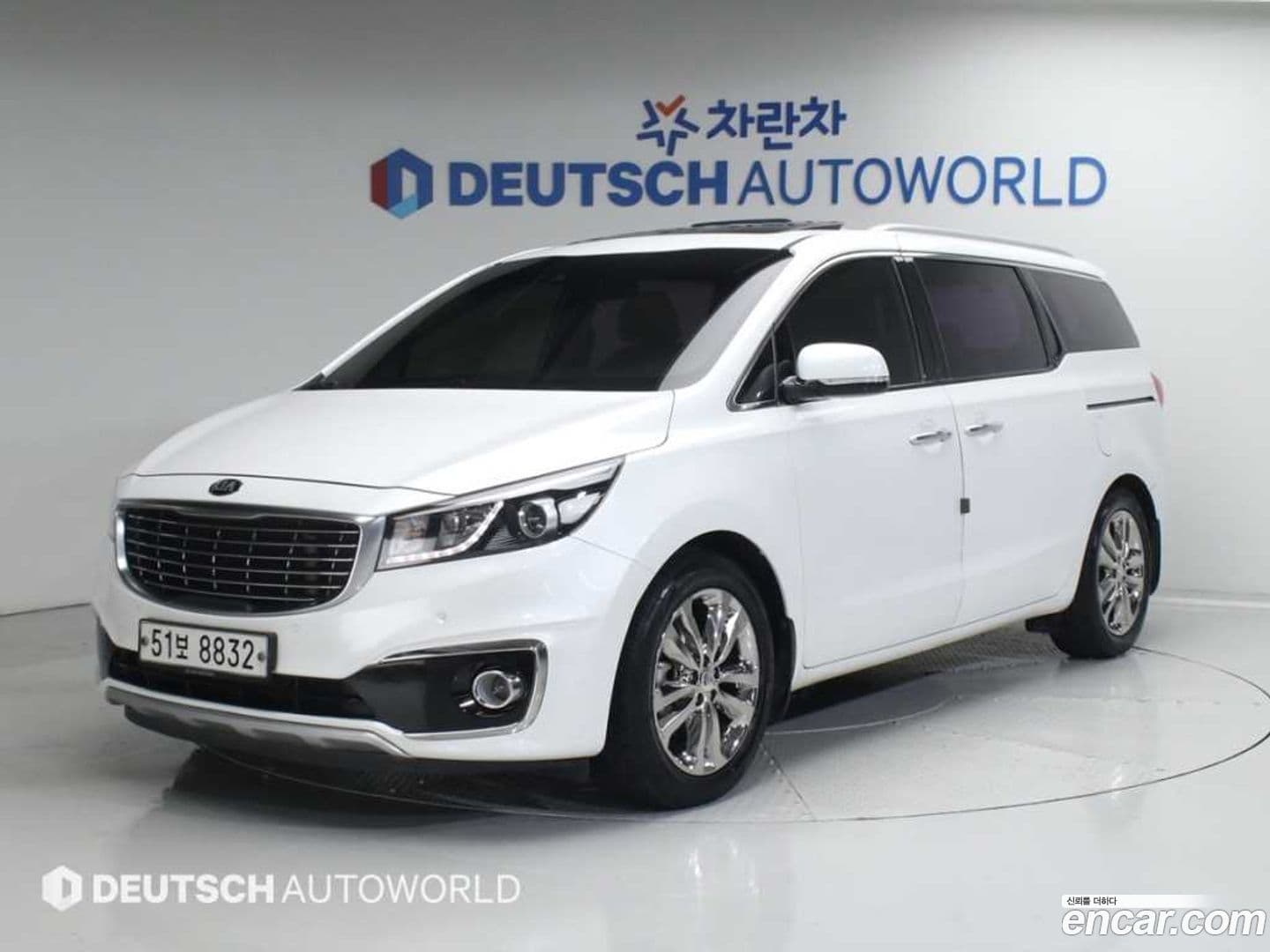Main__Slider__Photo:Canival Kia 2015.4-0