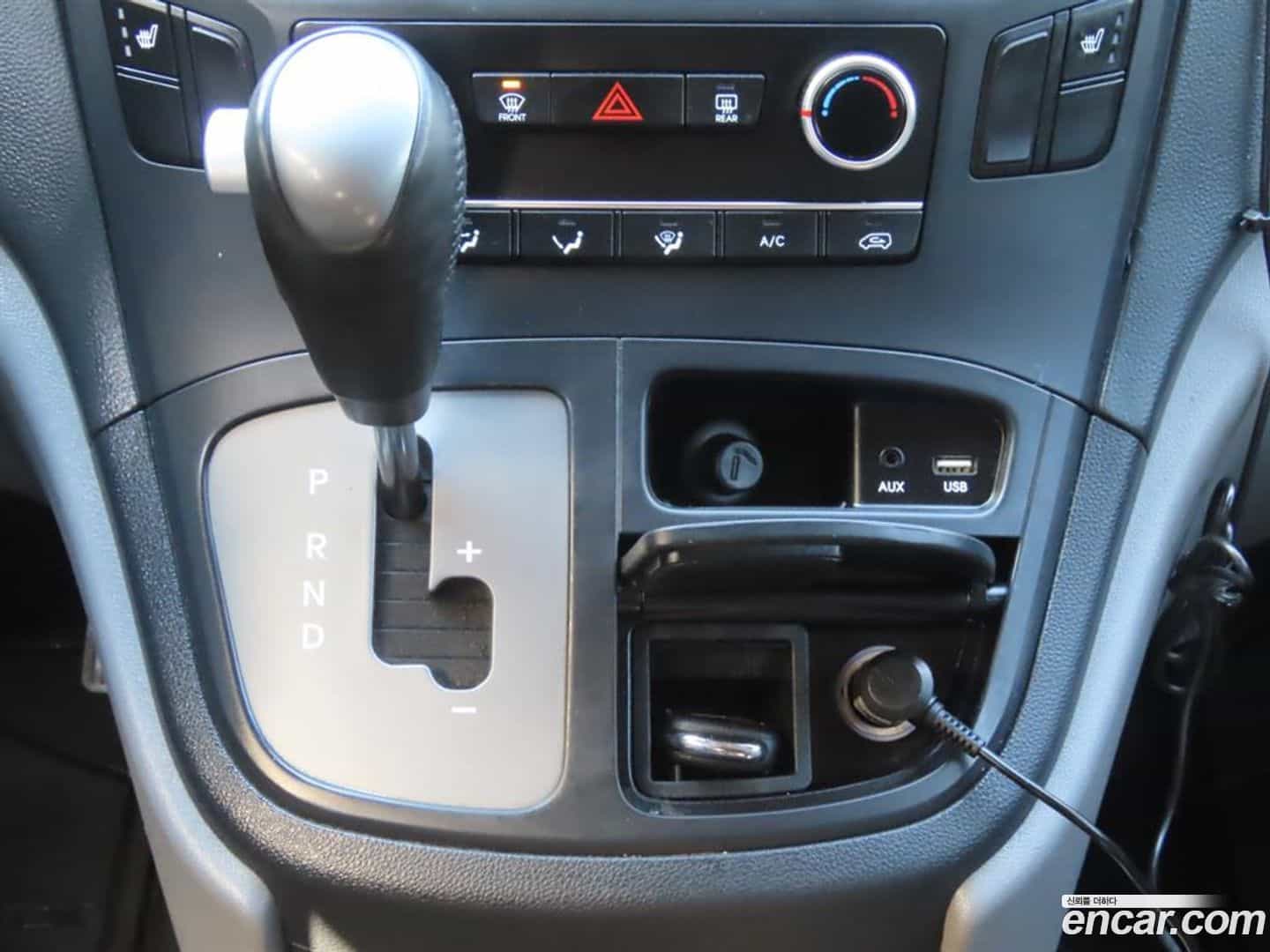 Starex Hyundai 2020.6-INNER-009