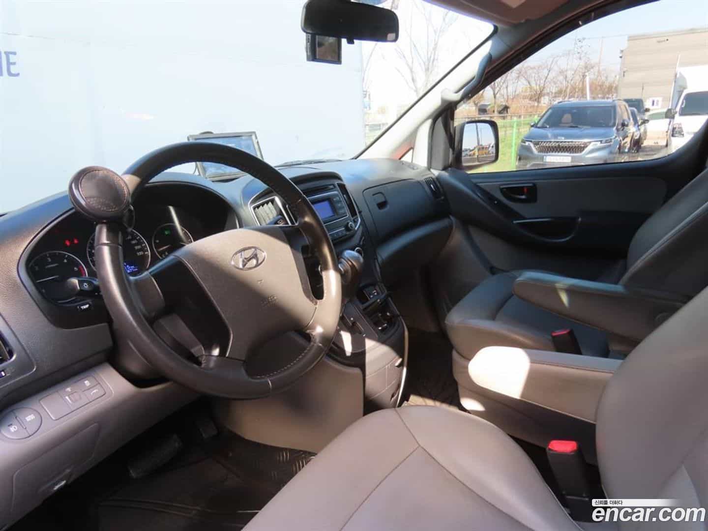 Starex Hyundai 2020.6-OPTION-015