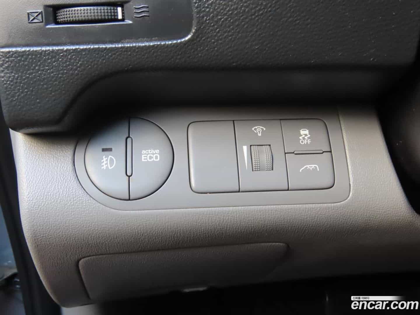 Starex Hyundai 2020.6-OPTION-017