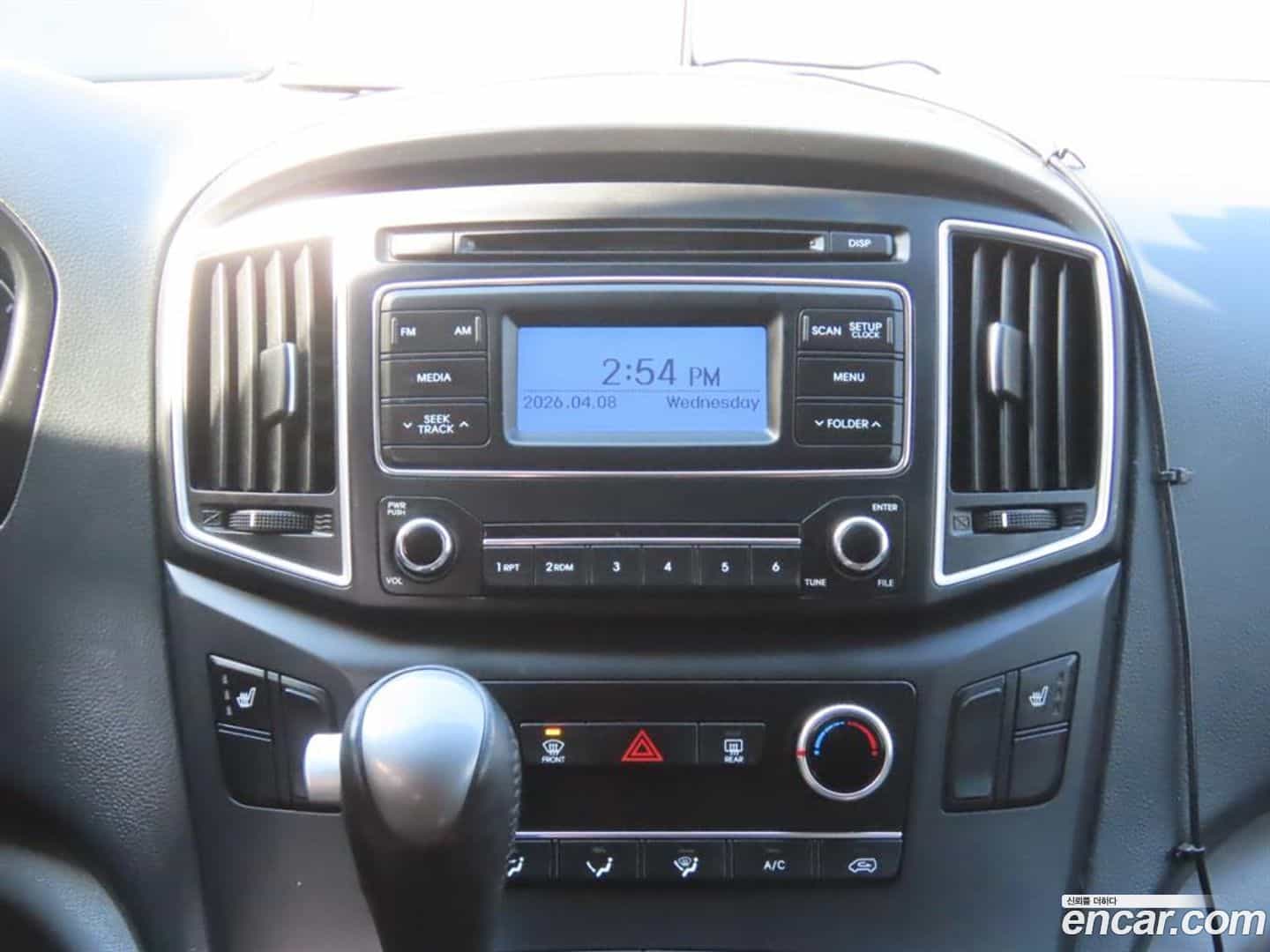 Starex Hyundai 2020.6-OPTION-019