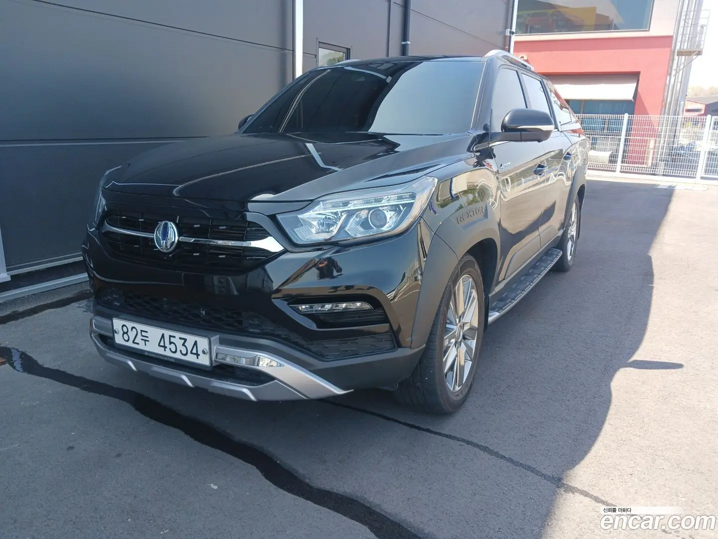 Main__Slider__Photo:Rexton KG Mobility 2019.11-0
