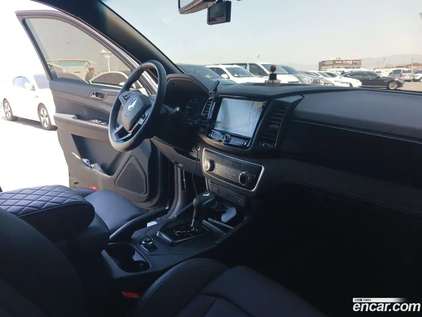 Rexton KG Mobility 2019.11-INNER-007
