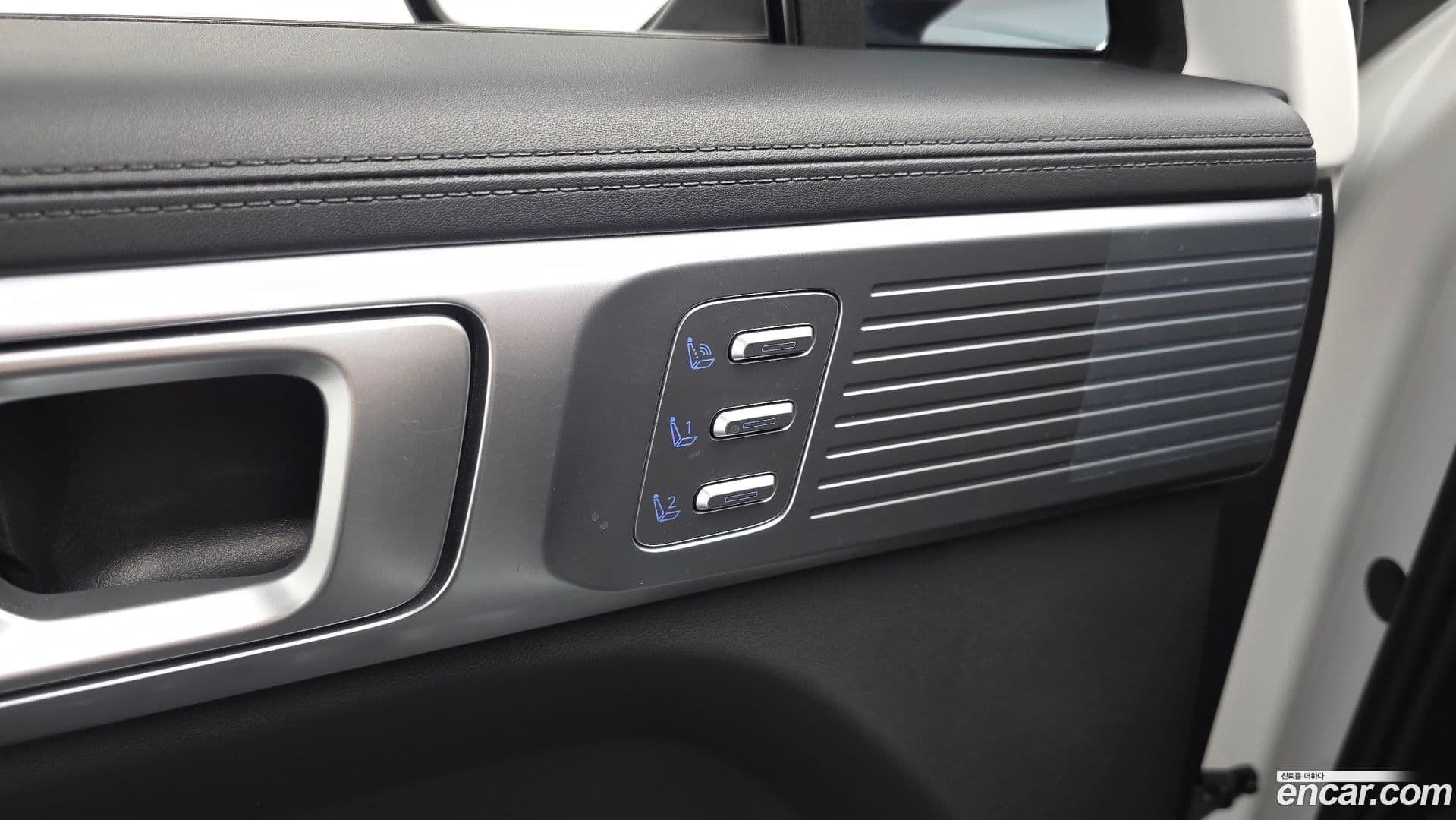 Main__Slider__Photo:Santafe Hyundai 2023.8-10