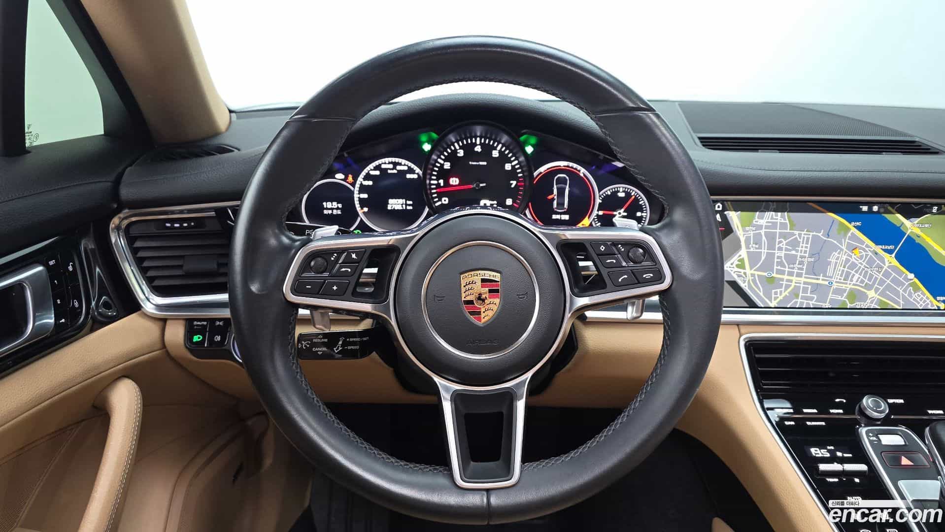Panamera Porsche 2018.1-OPTION-017