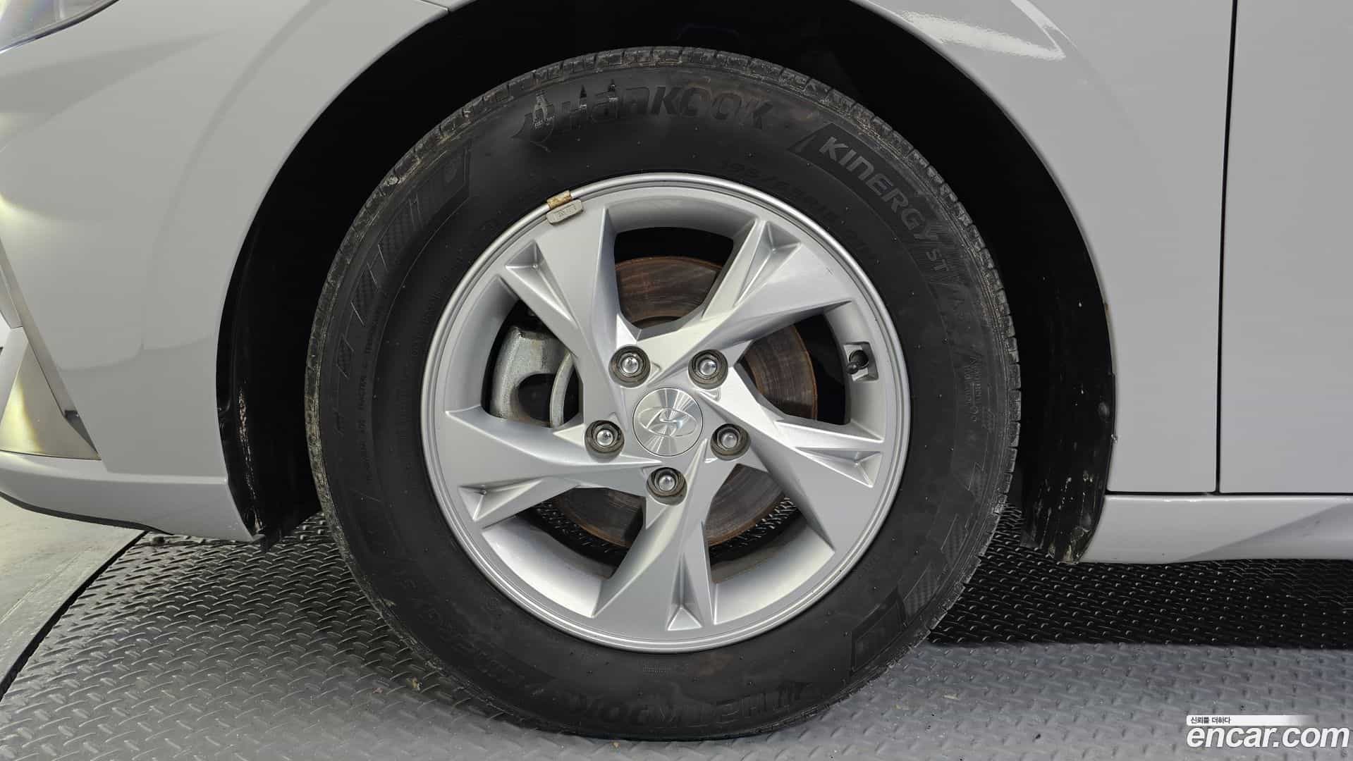 AVANTE Hyundai 2021.1-OUTER-005