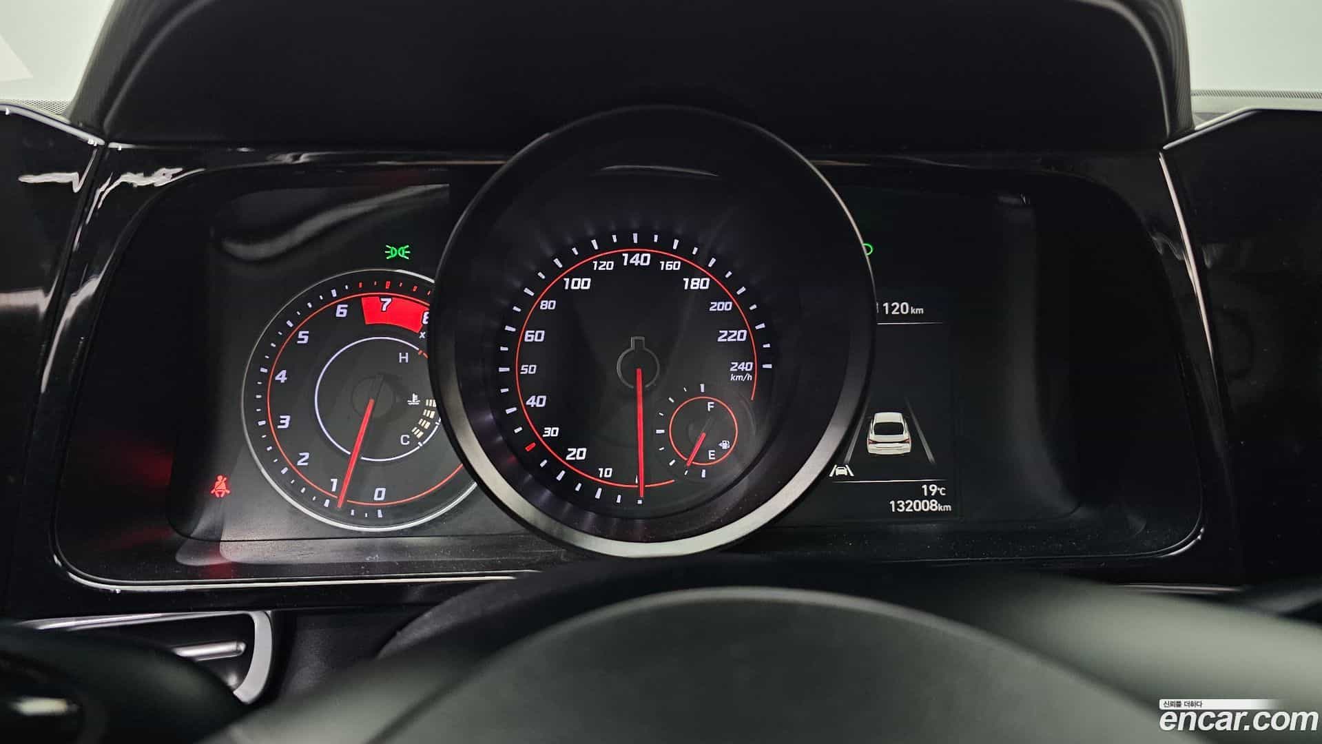 AVANTE Hyundai 2021.1-INNER-008