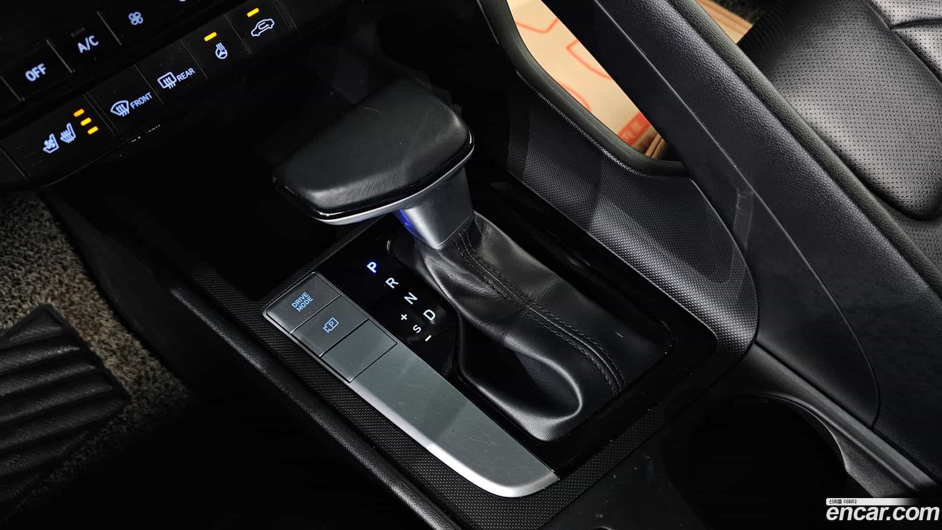AVANTE Hyundai 2021.1-INNER-009