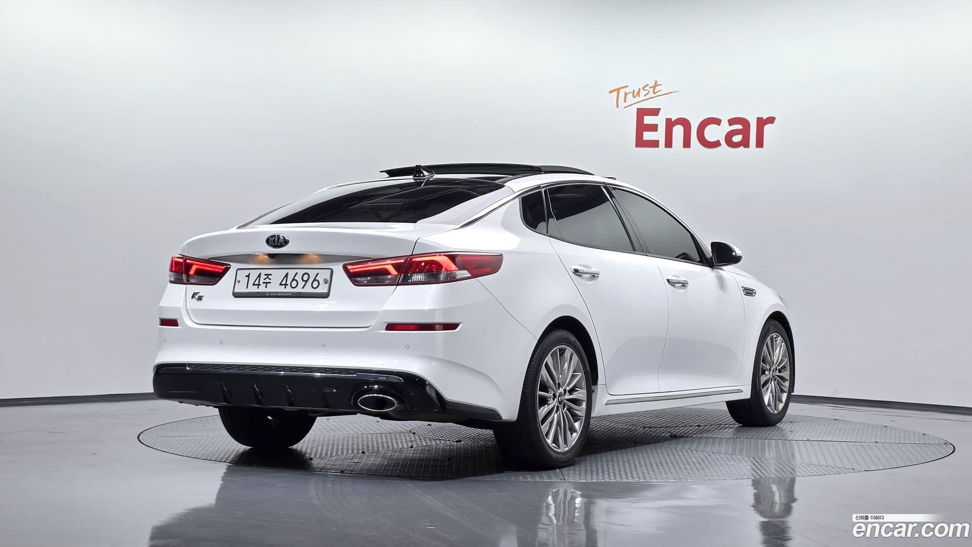 Main__Slider__Photo:K5 Kia 2018.11-1