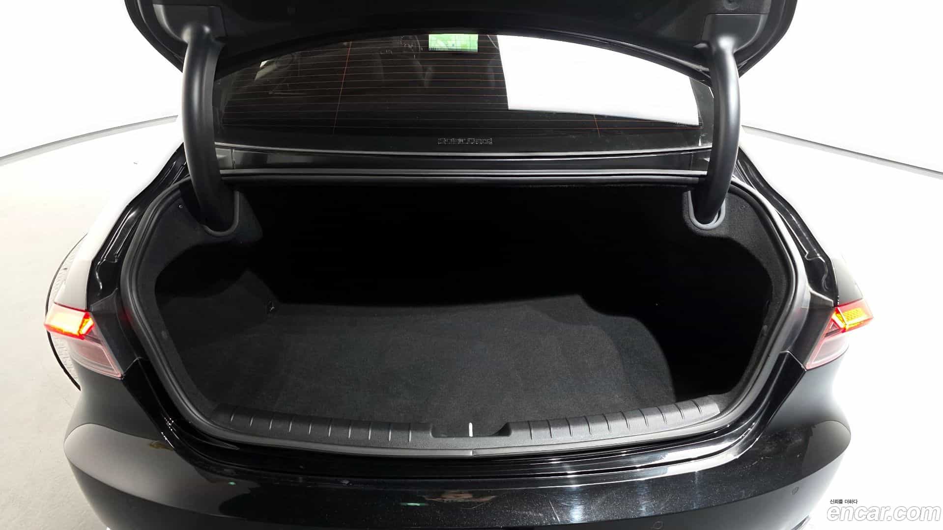 Grandeur Hyundai 2019.11-OPTION-045