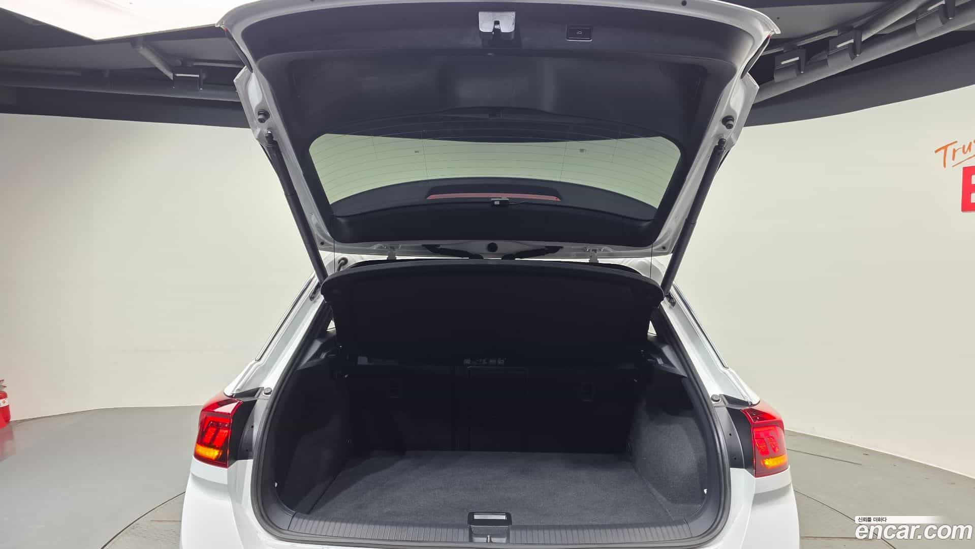 T-Roc Volkswagen 2021.2-OPTION-024
