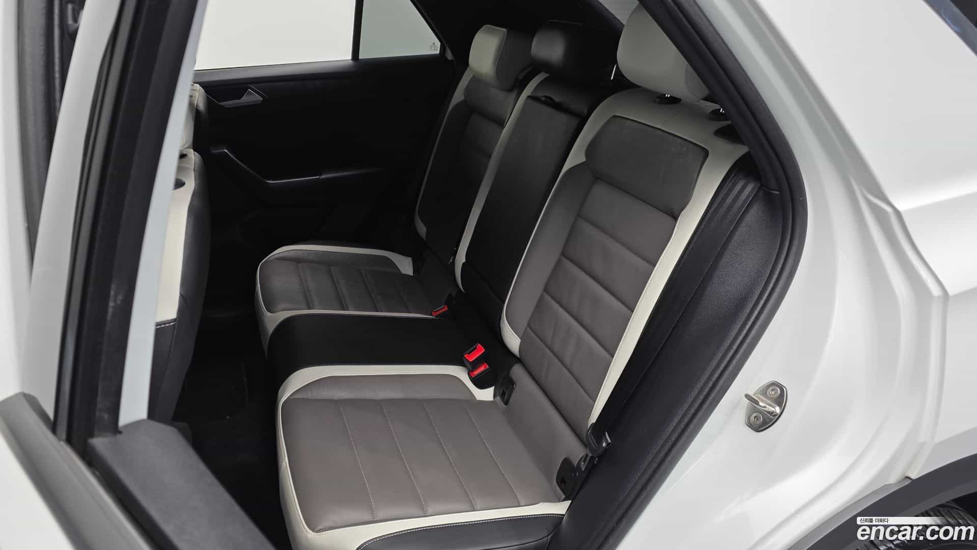T-Roc Volkswagen 2021.2-INNER-036