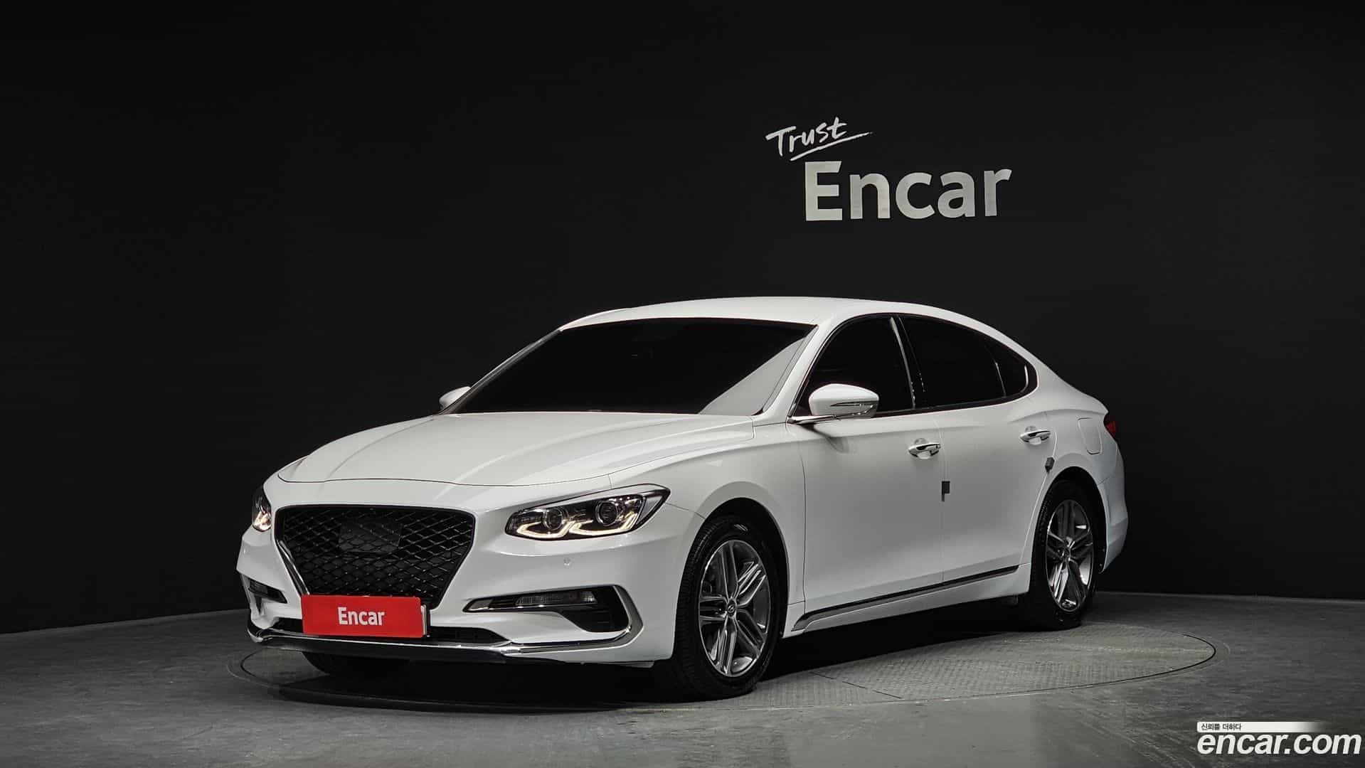 Grandeur Hyundai 2017.1-OUTER-001