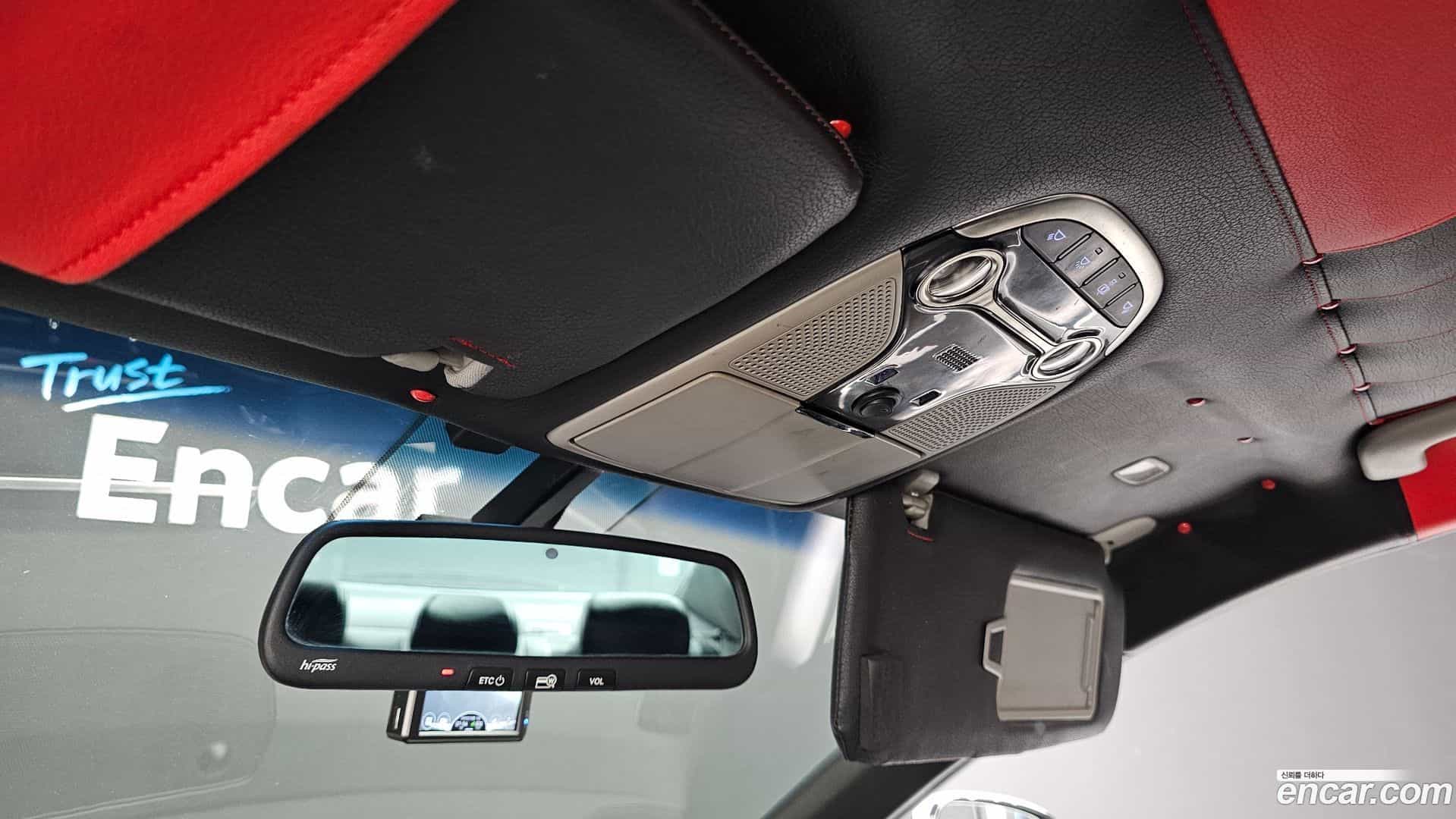Grandeur Hyundai 2017.1-OPTION-023