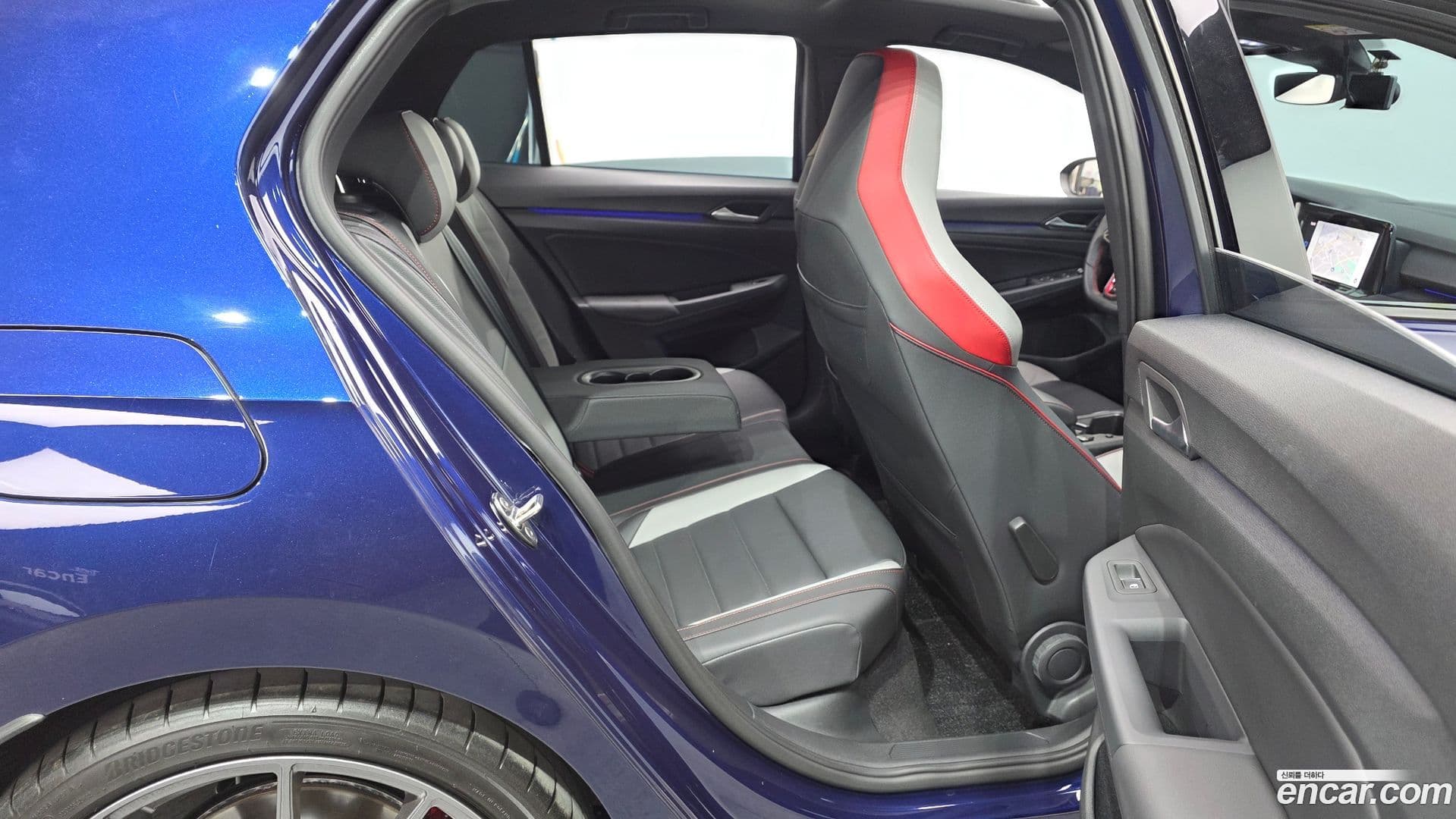 Main__Slider__Photo:Golf Volkswagen 2023.6-11